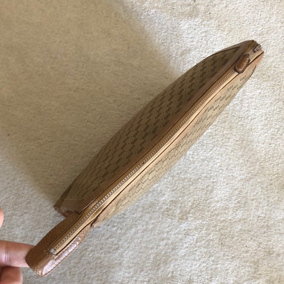 Vintage Gucci monogram pouch - Picture 5 of 17